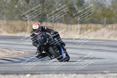 media/Dec-01-2025-Moto Forza (Mon) [[2daa91e15f]]/3-Beginner Group/Session 3 (Turn 3)/